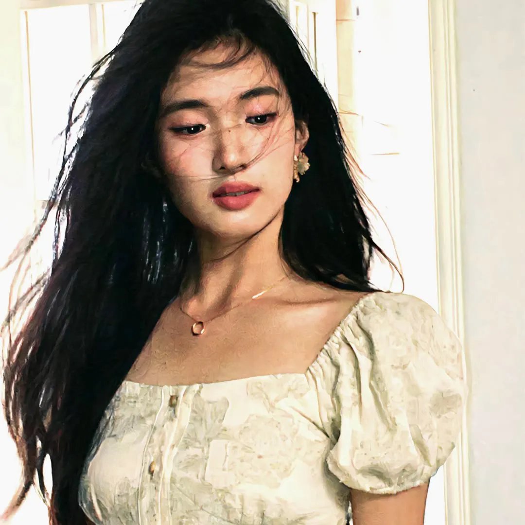 32颗药丸：我姐姐的自杀